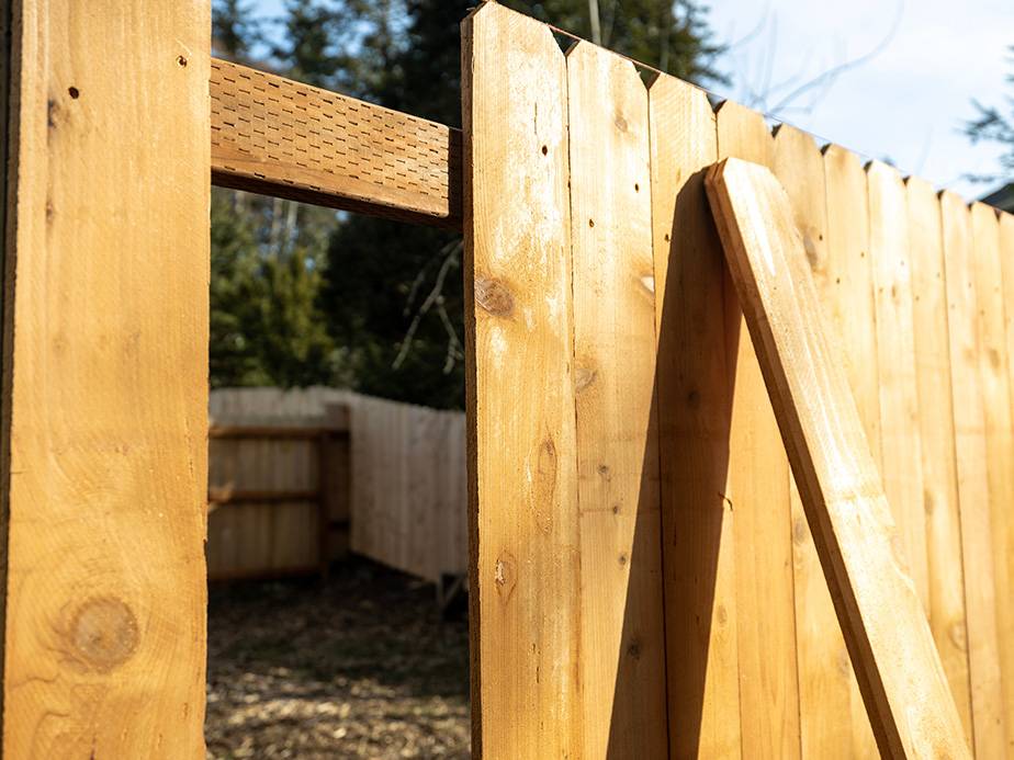 Dearborn Michigan DIY Fence Installation